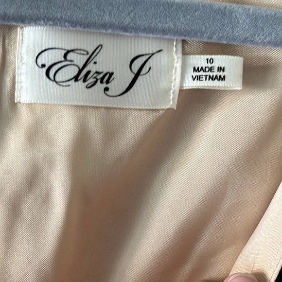 Eliza J cocktail navy blue dress. Size 10 - Picture 2 of 10